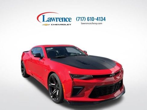Used 2018 Chevrolet Camaro SS RWD image 1