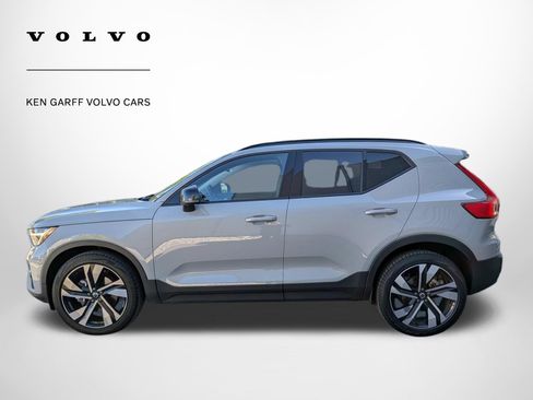 Used 2024 Volvo XC40 B5 Ultimate w/ Protection Package Premier AWD/4WD image 6