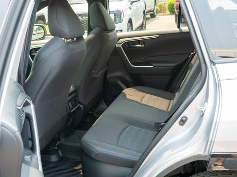 Used 2023 Toyota RAV4 SE w/ Convenience Package image 20