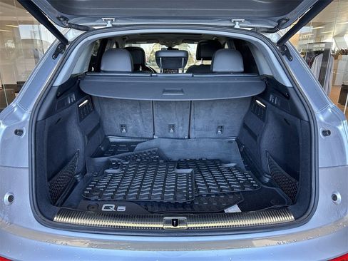 Used 2018 Audi Q5 Prestige w/ Prestige Package image 26