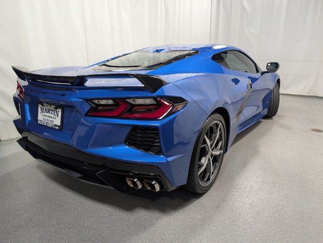 Used 2021 Chevrolet Corvette Stingray Preferred Cpe w/ Z51 Performance Package RWD image 3