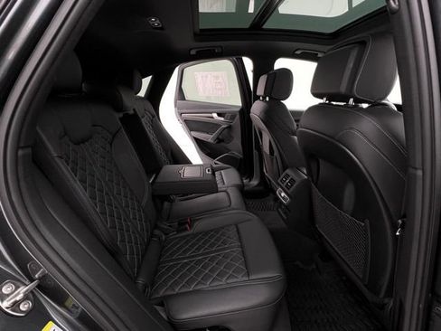 Used 2023 Audi SQ5 Premium Plus w/ Premium Plus Package AWD/4WD image 16