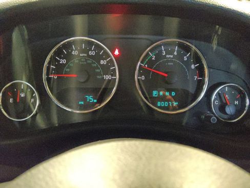 Used 2018 Jeep Wrangler Unlimited Sport S AWD/4WD image 23