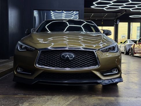 Used 2018 INFINITI Q60 3.0t Luxe image 2
