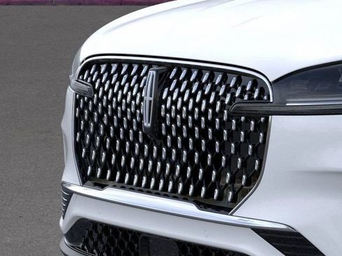 New 2026 Lincoln Aviator Reserve AWD/4WD image 17