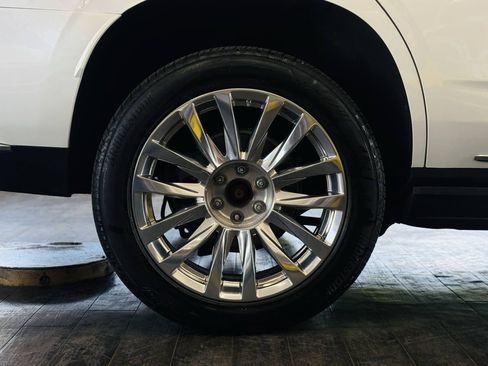 Used 2022 Cadillac Escalade Premium Luxury w/ Performance Package AWD/4WD image 25