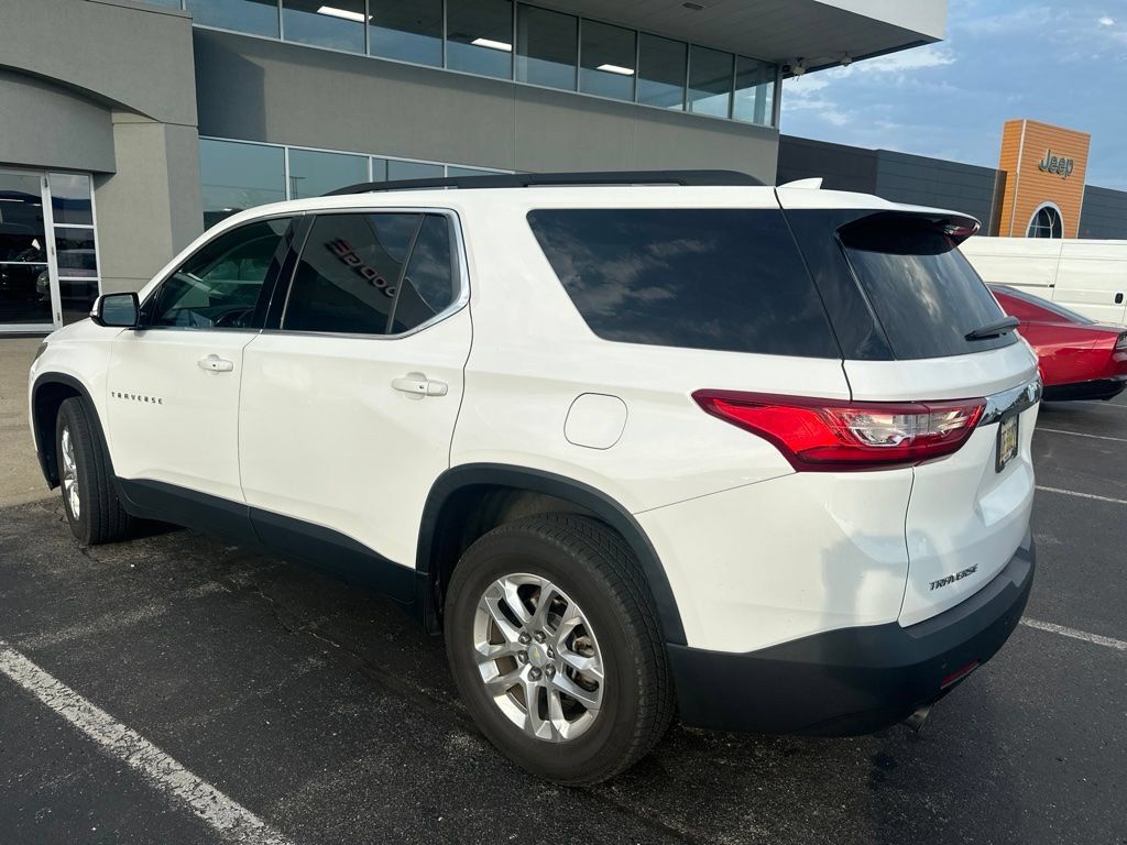 Used 2020 Chevrolet Traverse LT FWD image 5