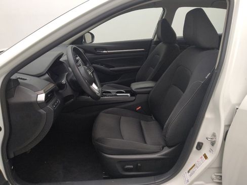 Used 2023 Nissan Altima 2.5 SV image 17