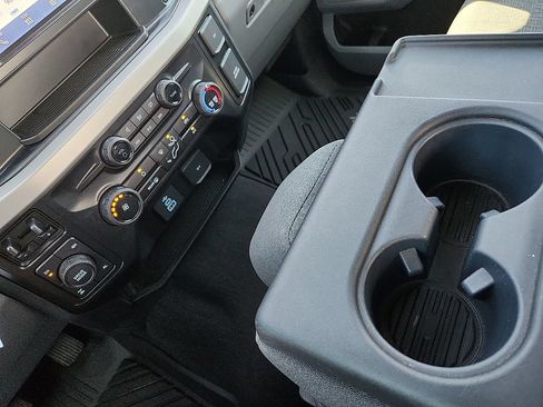 Used 2024 Ford F250 XLT w/ 360-Degree Camera Package AWD/4WD image 12