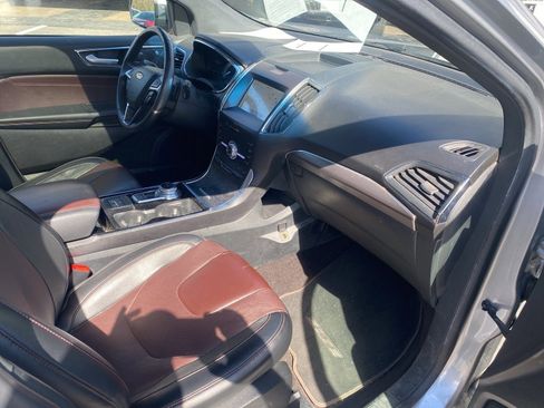 Used 2020 Ford Edge Titanium w/ Equipment Group 301A image 26