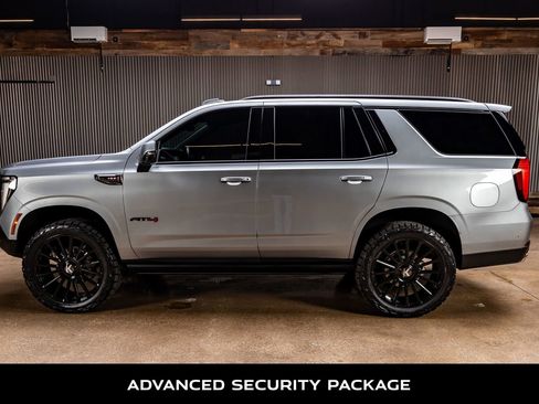 Used 2025 GMC Yukon AT4 Ultimate AWD/4WD image 6
