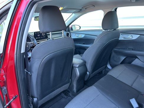 Certified 2024 Kia Forte LXS w/ LXS Technology Package FWD image 12