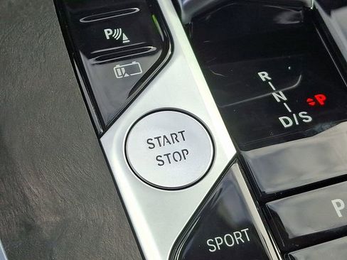 New 2026 BMW X5 xDrive50e w/ M Sport Package image 17