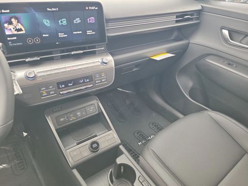 New 2026 Hyundai Kona SEL Premium image 11