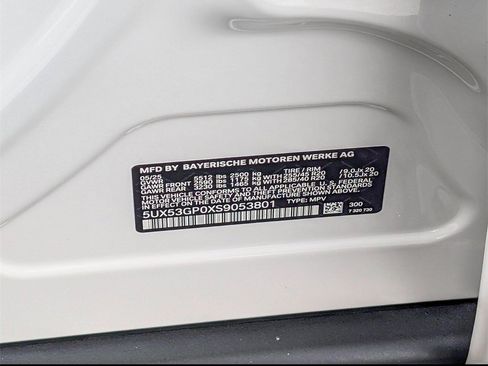 Used 2025 BMW X3 xDrive30i w/ Convenience Package image 32