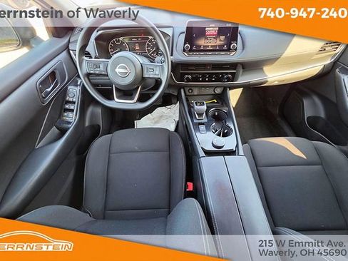 Used 2024 Nissan Rogue S AWD/4WD image 12
