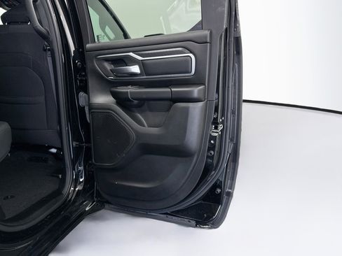 Used 2025 RAM 1500 Big Horn AWD/4WD image 31