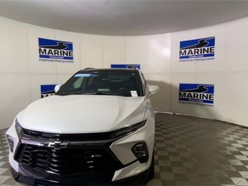 Certified 2023 Chevrolet Blazer RS w/ Enhanced Convenience Package image 5