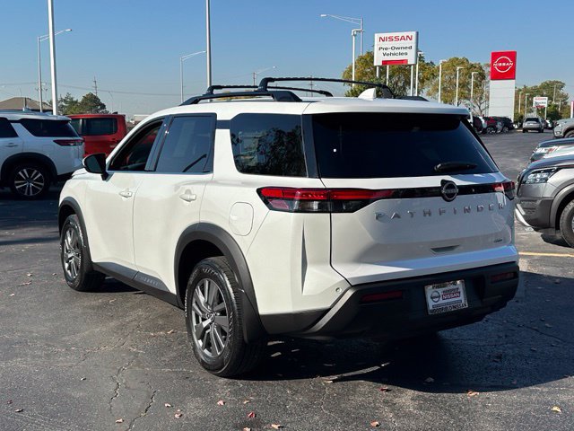 Used 2025 Nissan Pathfinder SV w/ Cargo Package AWD/4WD image 6