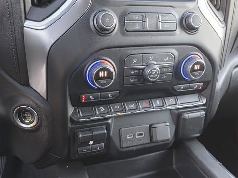 Used 2021 Chevrolet Silverado 1500 LT Trail Boss w/ Convenience Package II image 21