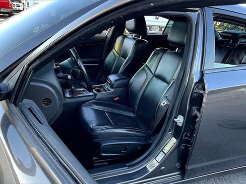 Used 2020 Dodge Charger SXT w/ Leather Interior Group image 18