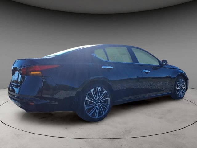Certified 2024 Nissan Altima 2.5 SL FWD image 8