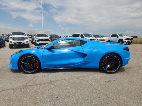 Used 2025 Chevrolet Corvette E-Ray AWD/4WD image 4