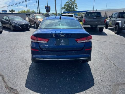 Used 2019 Kia Optima LX w/ LX 17" Wheel Package FWD image 4