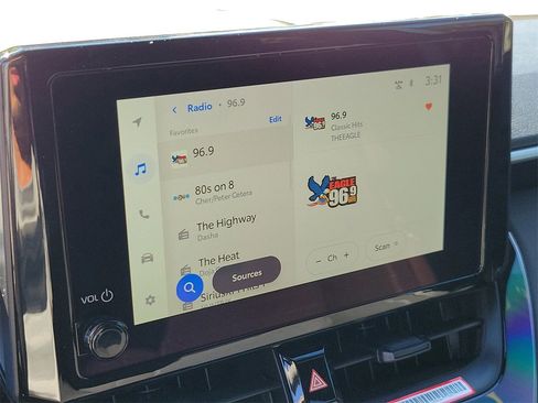 Used 2026 Toyota Corolla Cross SE image 24