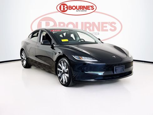 Used 2025 Tesla Model 3 RWD image 1