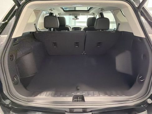 Used 2023 GMC Terrain Denali AWD/4WD image 25