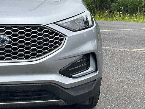 Certified 2024 Ford Edge SEL AWD/4WD image 2