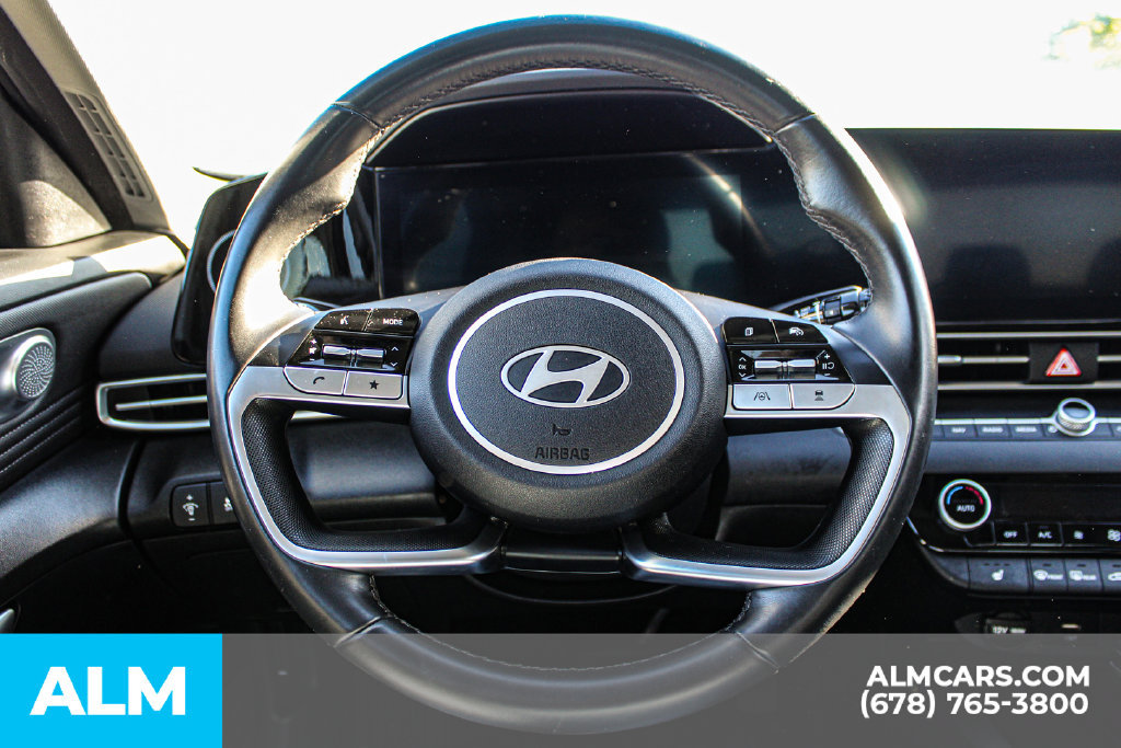 Used 2025 Hyundai Elantra SEL FWD image 18