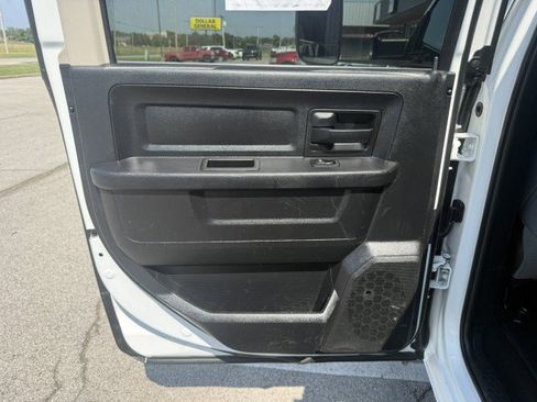Used 2016 RAM 3500 Tradesman w/ Chrome Appearance Group AWD/4WD image 27