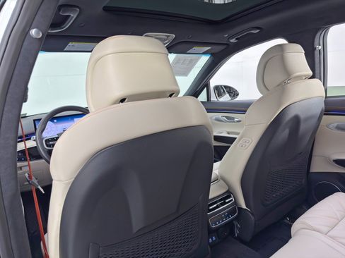 Used 2026 Genesis GV70 3.5T Sport Prestige image 38