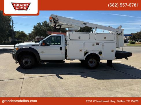 Used 2015 Ford F450 XL w/ Power Equipment Group image 2