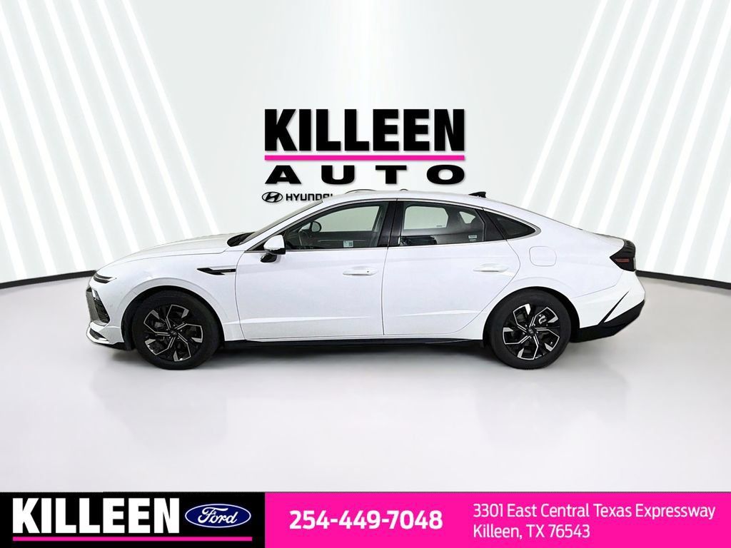 Used 2025 Hyundai Sonata SEL FWD image 4