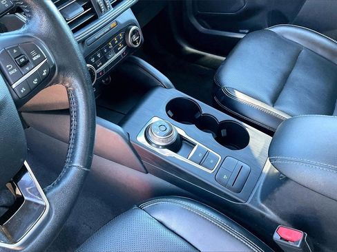 Certified 2020 Ford Escape SE Sport image 15