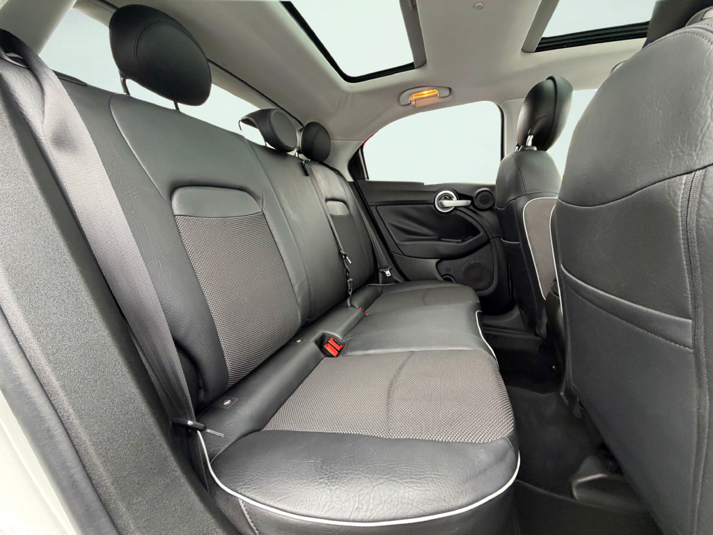 Used 2017 FIAT 500X Trekking FWD image 33
