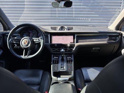 Certified 2023 Porsche Macan GTS image 12
