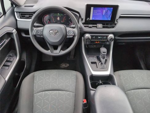 Used 2024 Toyota RAV4 XLE FWD image 28