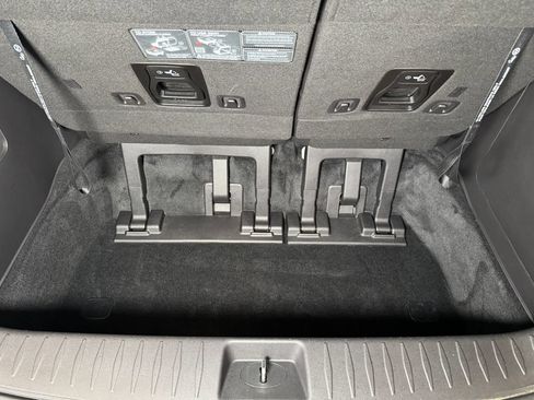 Used 2026 Kia Carnival SX Prestige FWD image 24