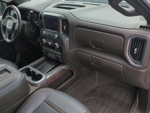 Used 2022 GMC Sierra 2500 Denali w/ Denali Ultimate Package AWD/4WD image 18