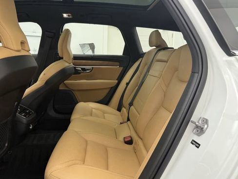 Used 2020 Volvo V90 T6 Inscription image 25