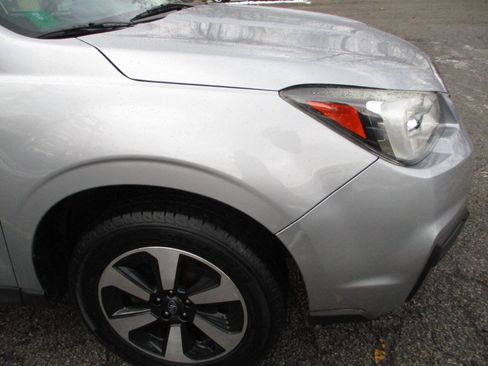 Used 2018 Subaru Forester 2.5i w/ Alloy Wheel Package image 21