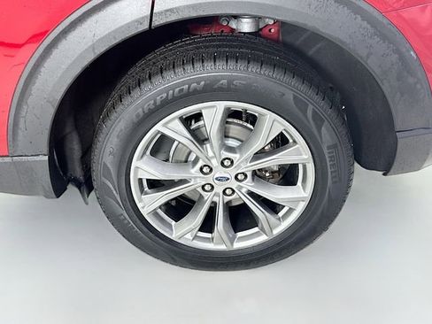 Certified 2022 Ford Explorer XLT w/ Equipment Group 202A image 30