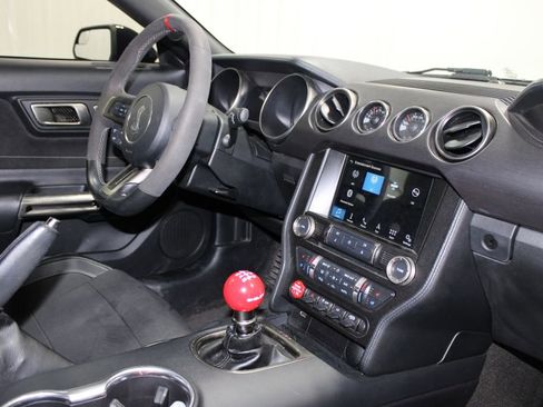 Used 2016 Ford Mustang Shelby GT350 w/ Technology Package RWD image 24