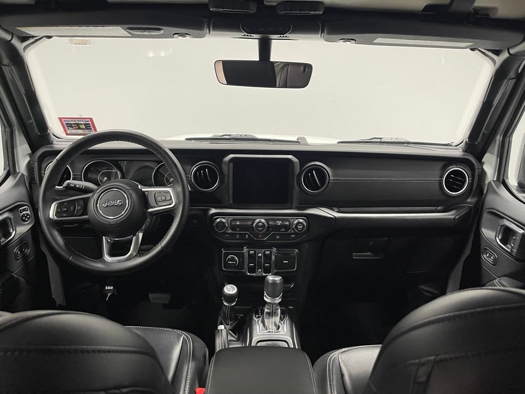 Used 2019 Jeep Wrangler Unlimited Sahara AWD/4WD image 30