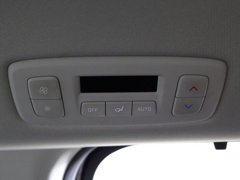 Used 2023 Kia Carnival EX FWD image 54