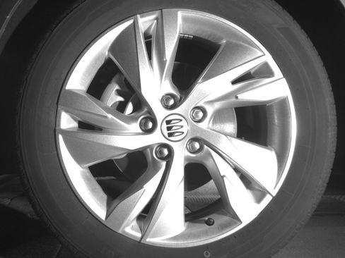 Used 2025 Buick Encore GX Preferred FWD image 12